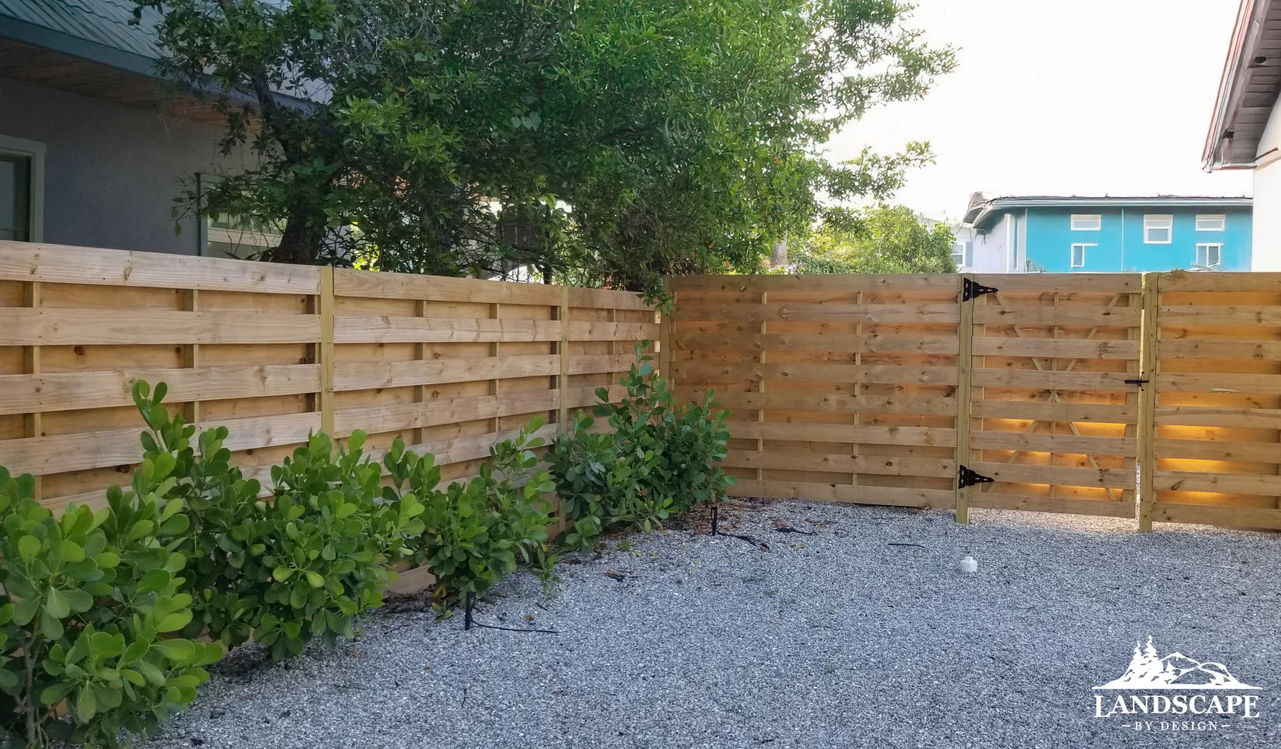 Craft/Structures/Fencing And Gates/Side Gravel Area Fence