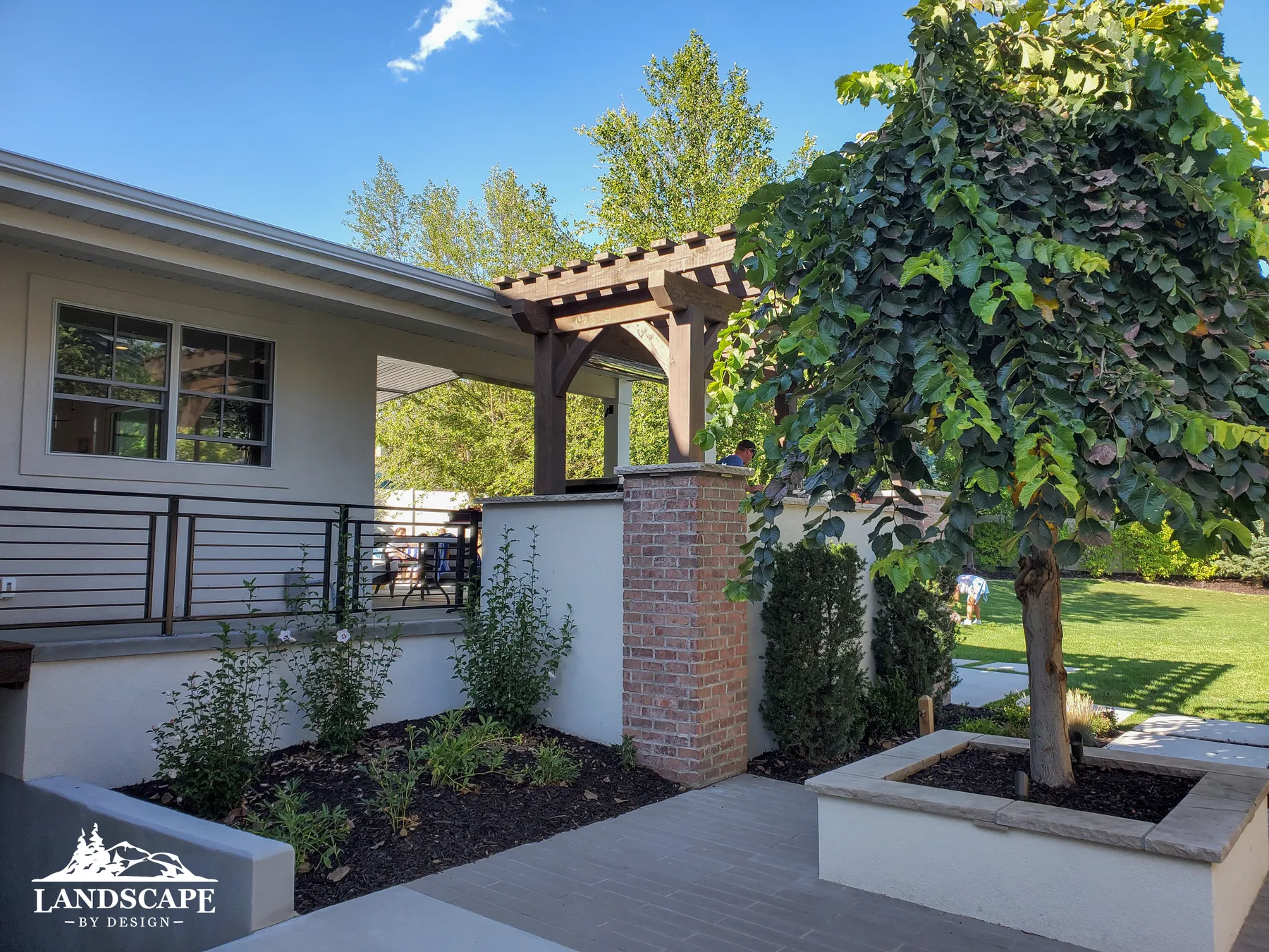 Craft/Structures/Pergolas/Small Pergola Over Grill Area
