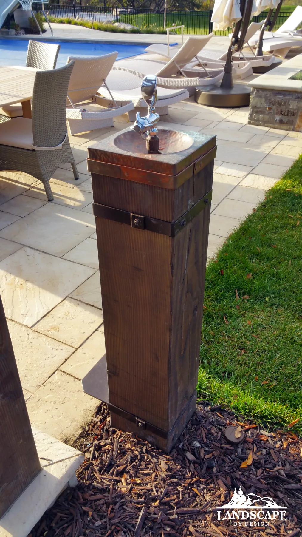 Craft/Water/Fountains/Drinking Fountain Vertical