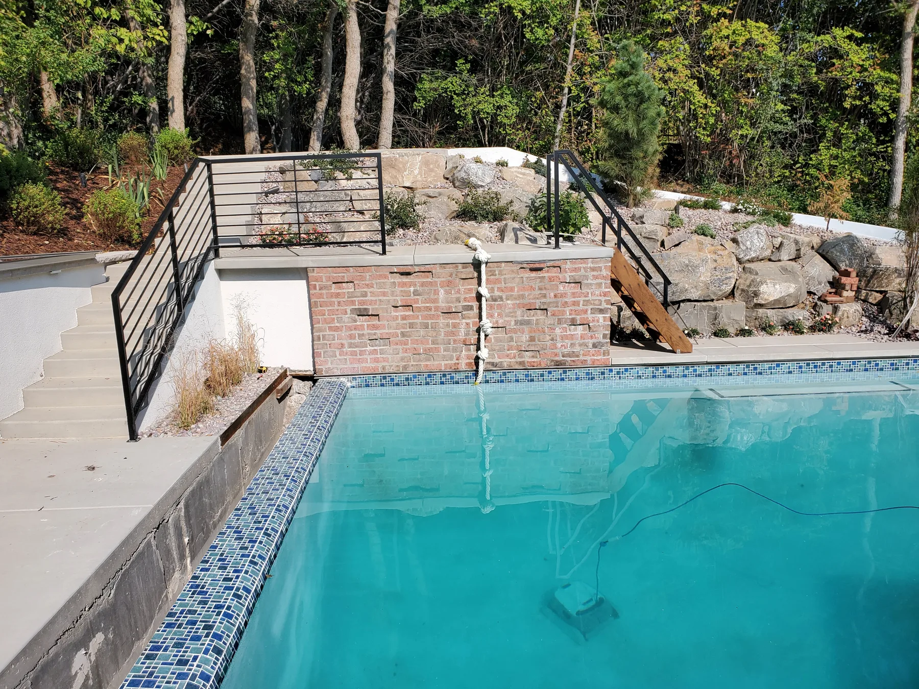 Craft/Water/Pools/Pool With Platform And Rope