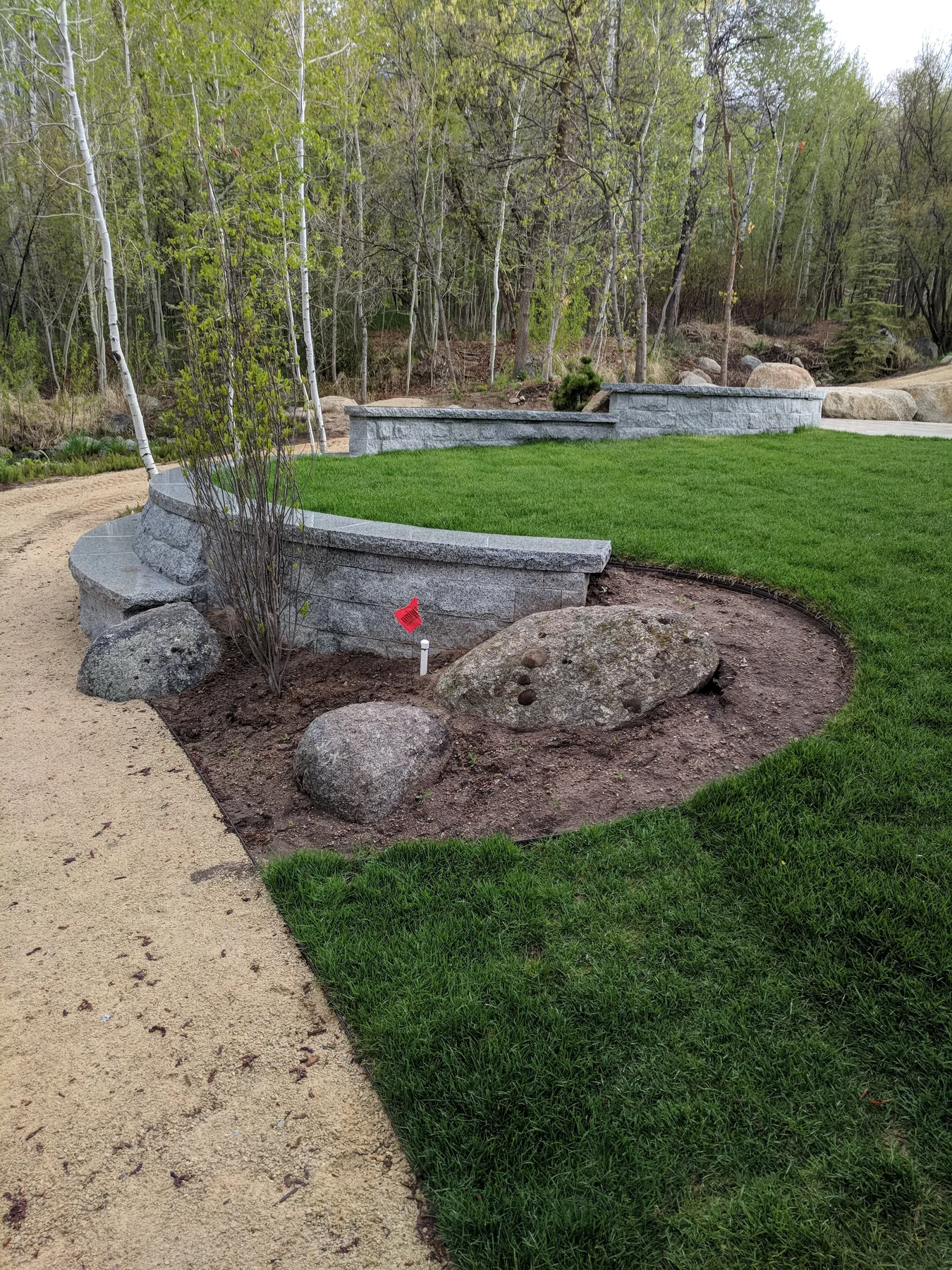 Curved Wall With Grass