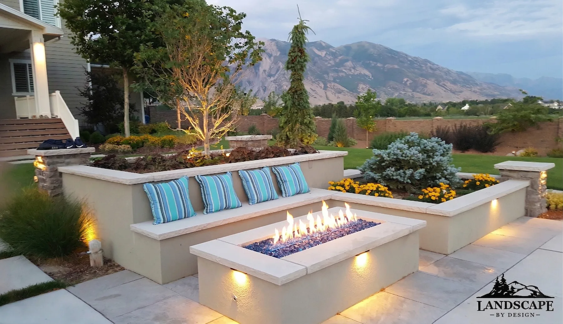 Hardscape Walls Rectangular Firepit